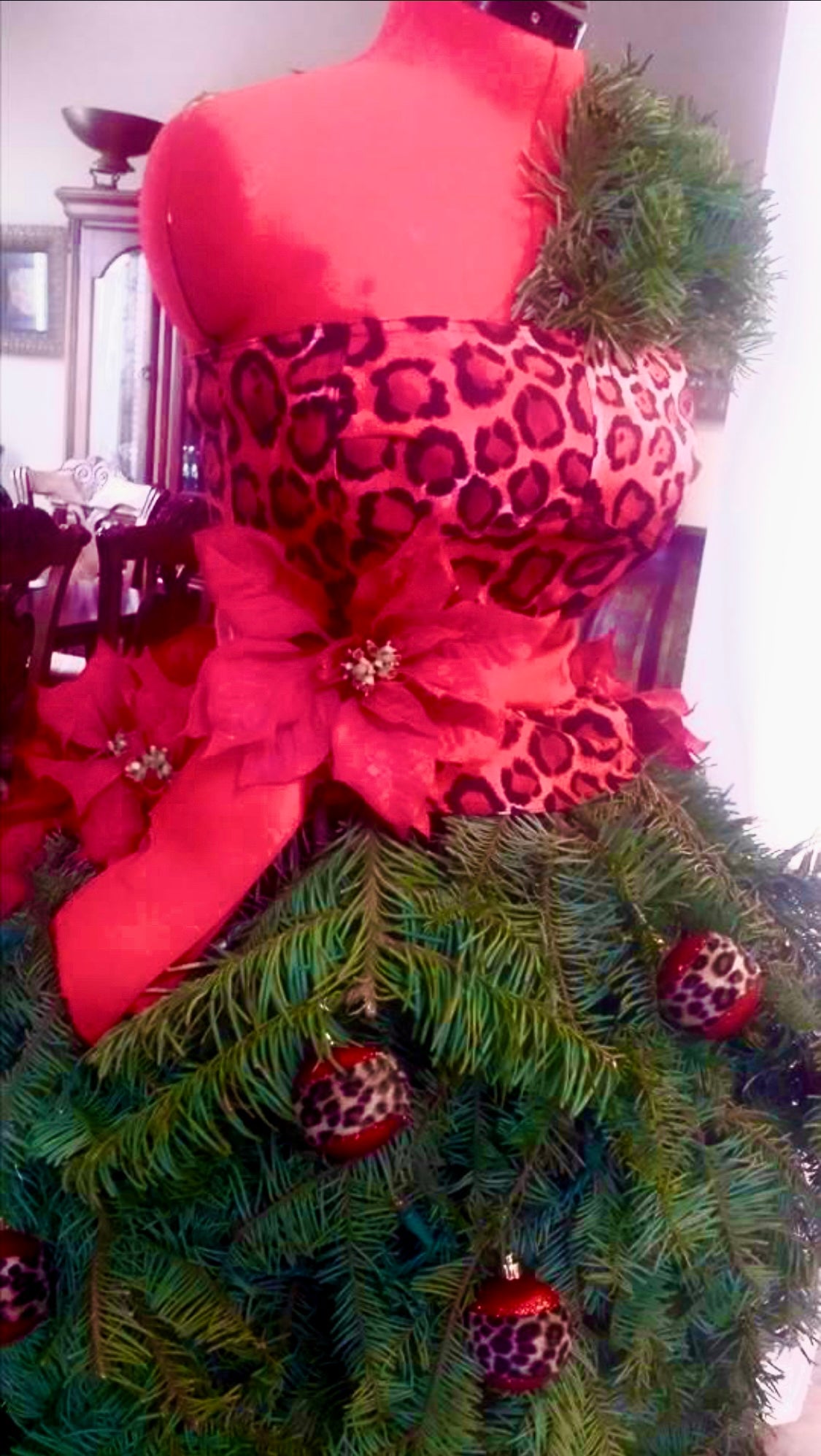 Maxi Christmas Tree Dress – Geeda J Fashion Boutique